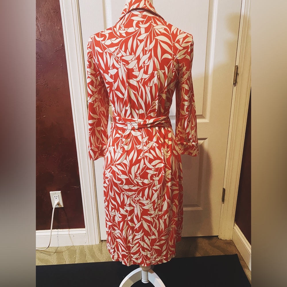 Diane Von Furstenberg Red and White Wrap Dress - Picture 3 of 4